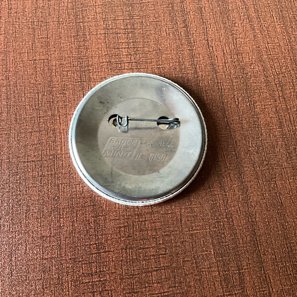 Festive Santa Button Pin - Picture 2 of 2